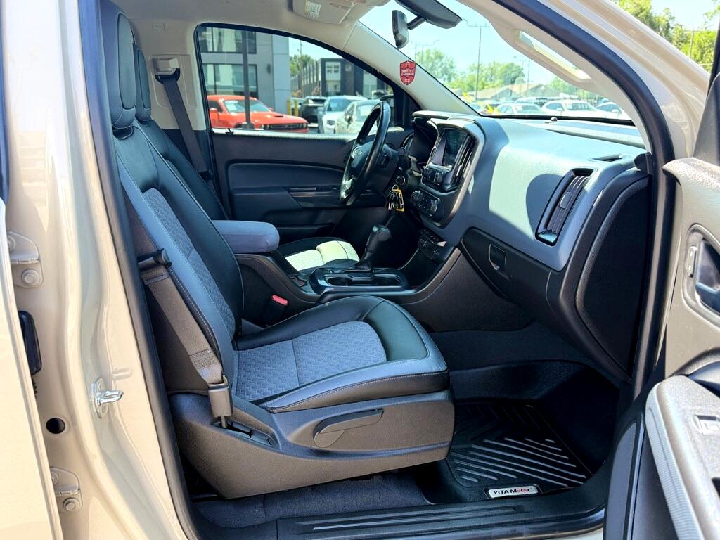 Vehicle image 24 of 49