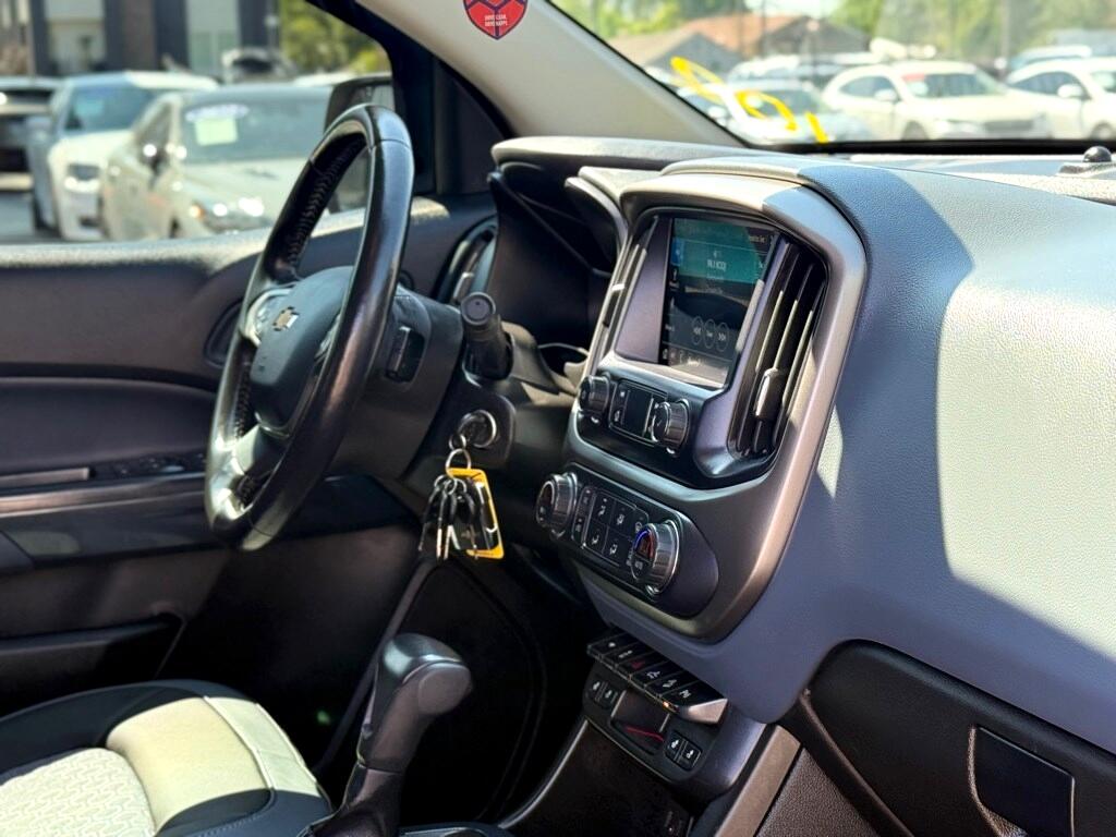 Vehicle image 23 of 49