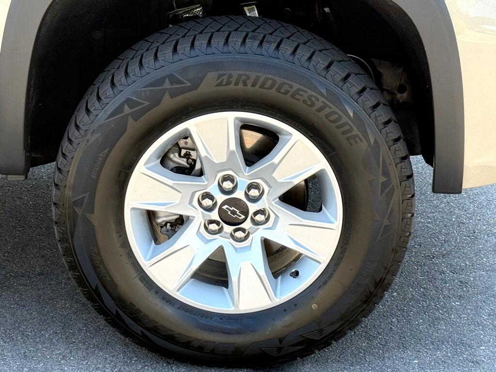 Vehicle image 10 of 49