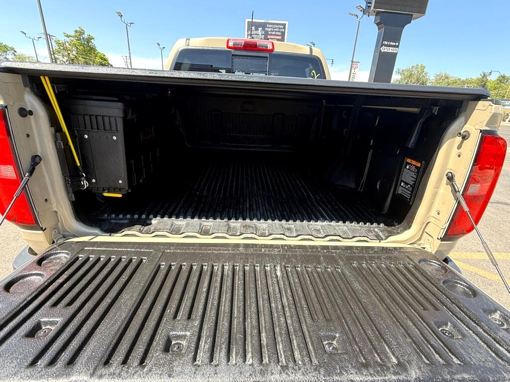 Vehicle image 16 of 49
