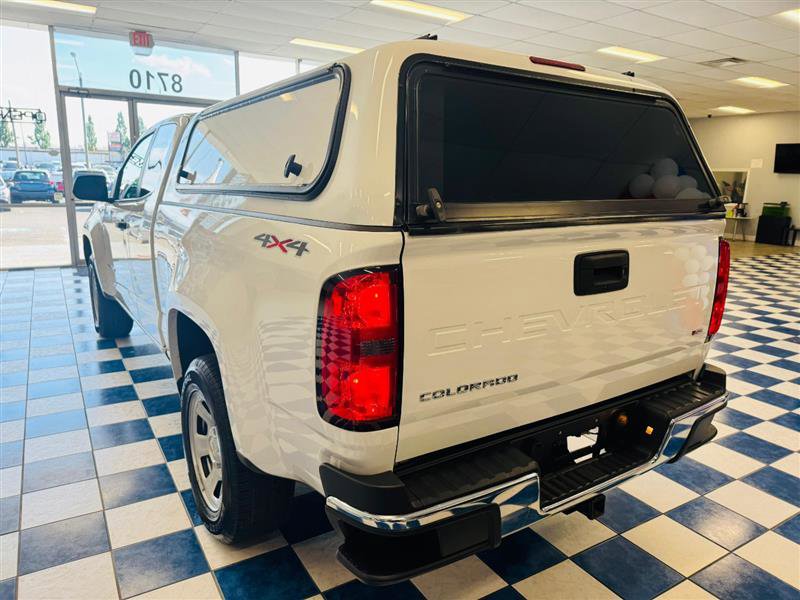Vehicle image 24 of 27