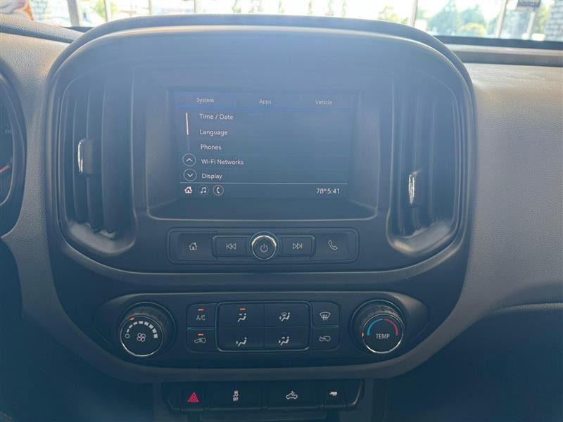 Vehicle image 14 of 27
