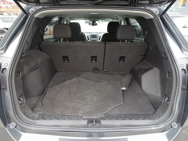 Vehicle image 10 of 37