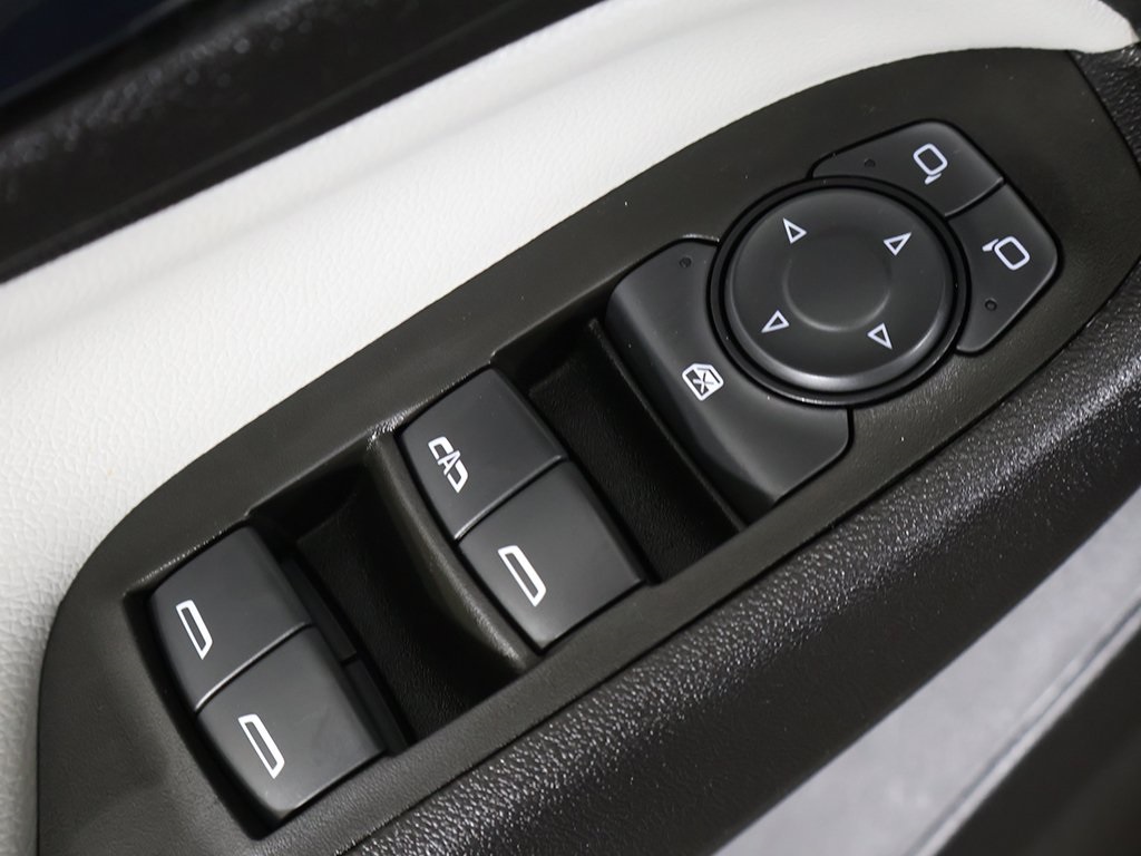 2021 Chevrolet Equinox LS Image 46 of 47