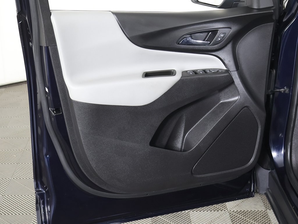 2021 Chevrolet Equinox LS Image 32 of 47