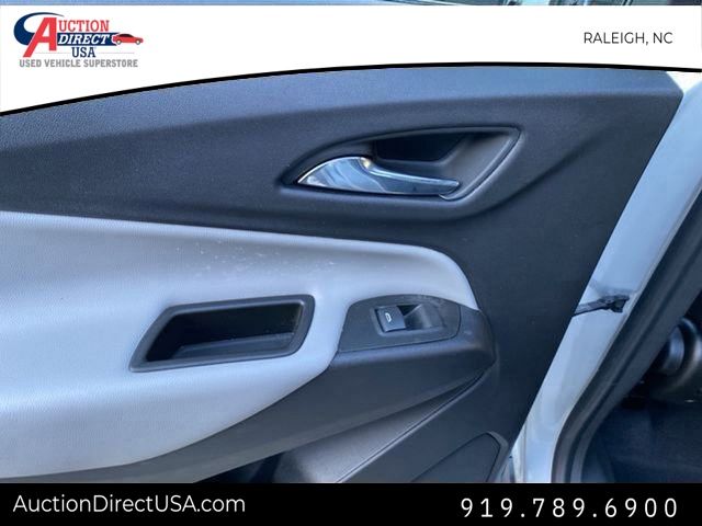 Vehicle image 40 of 47