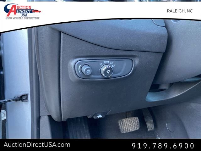 Vehicle image 30 of 47