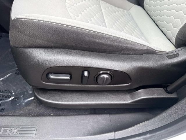 2021 Chevrolet Equinox LS Image 31 of 36