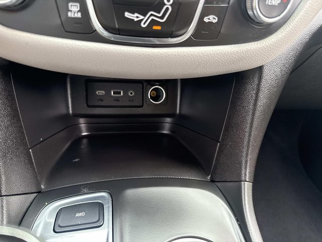 2021 Chevrolet Equinox LS Image 21 of 36