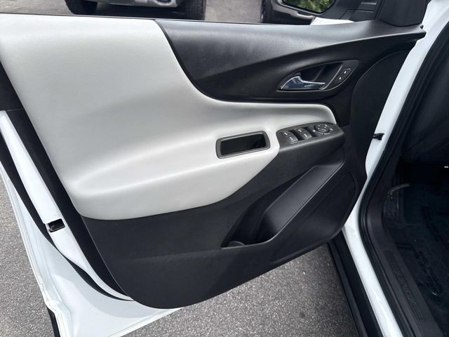 2021 Chevrolet Equinox LS Image 23 of 36
