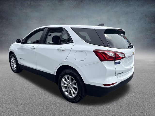 2021 Chevrolet Equinox LS Image 5 of 36