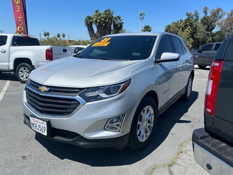 2021 Chevrolet Equinox LT Image 3 of 100