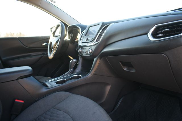 Vehicle image 10 of 27