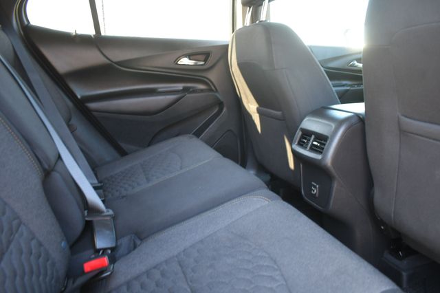 Vehicle image 14 of 27