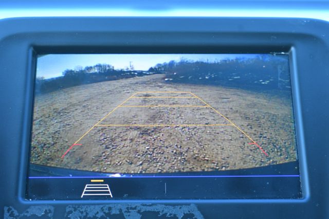 Vehicle image 21 of 27