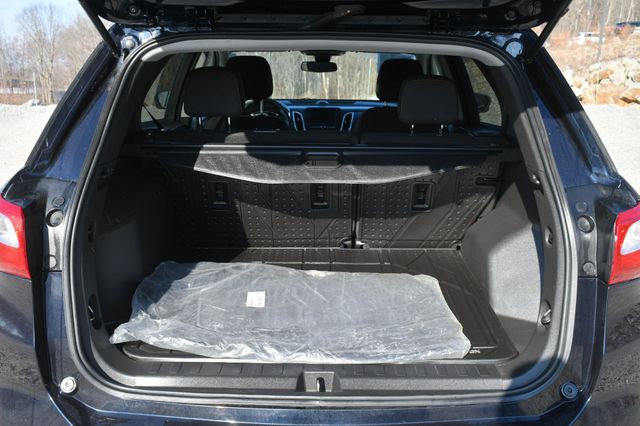 Vehicle image 16 of 27