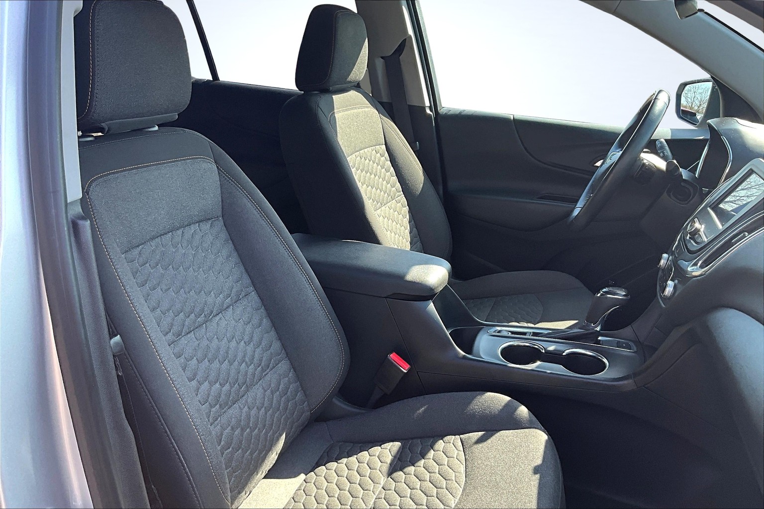 Vehicle image 10 of 35