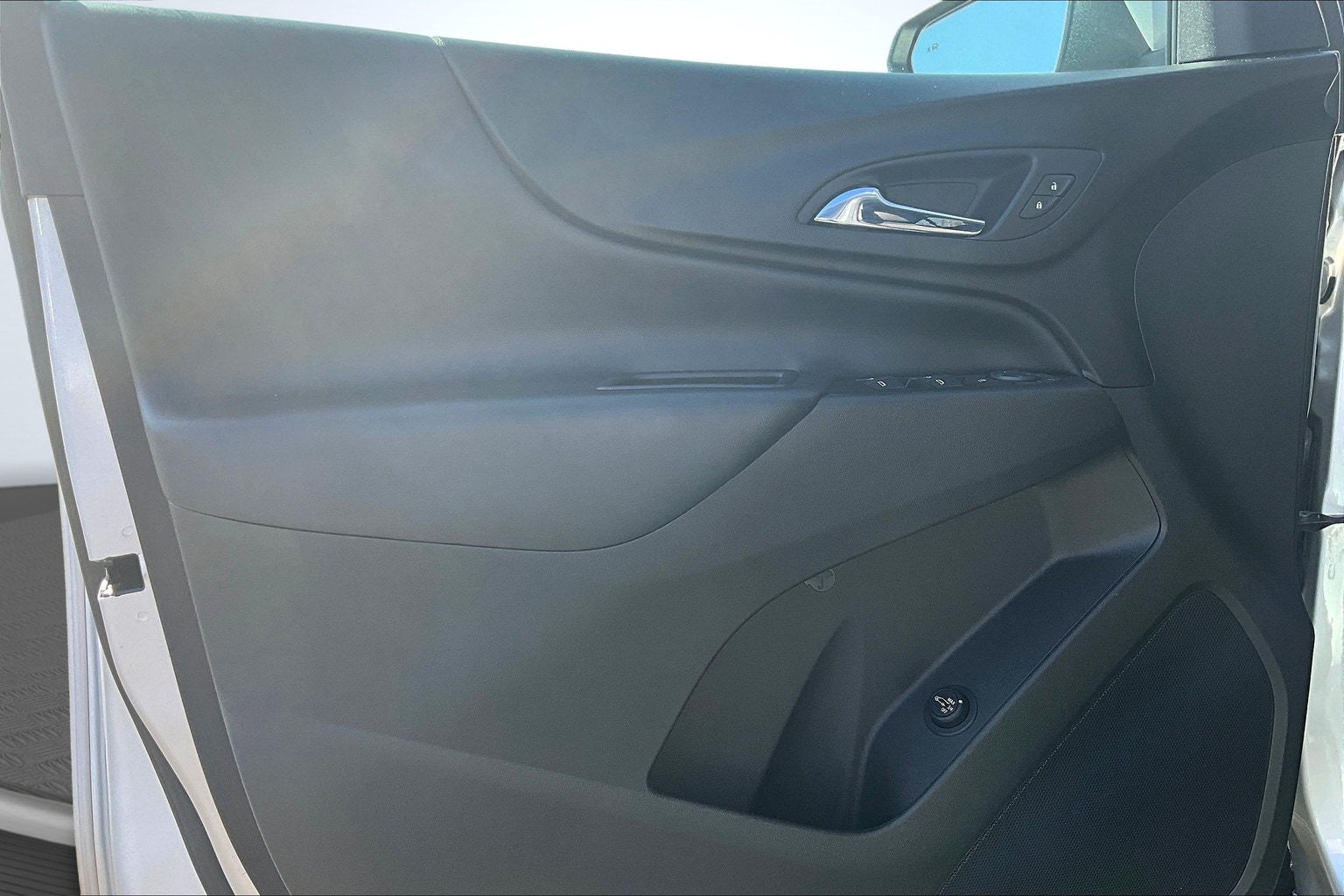Vehicle image 18 of 35