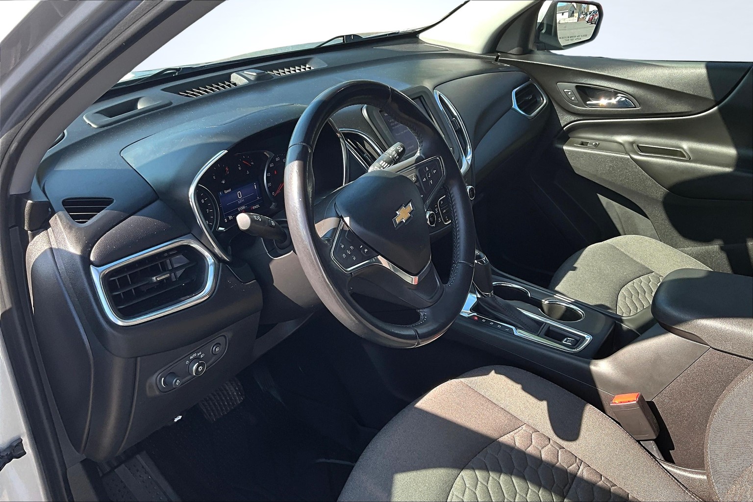Vehicle image 14 of 35