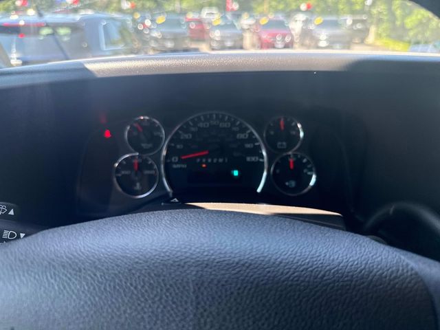 2021 Chevrolet Express Base Image 14 of 27