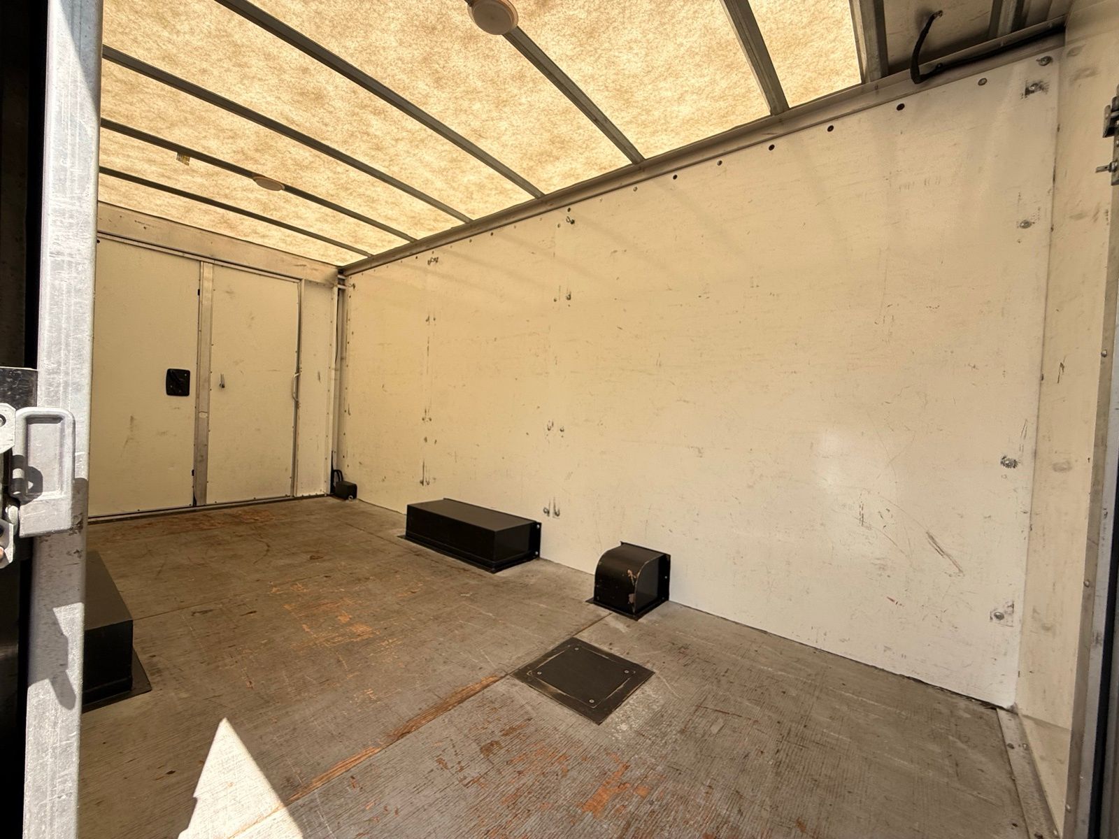 2021 Chevrolet Express Base Image 13 of 43