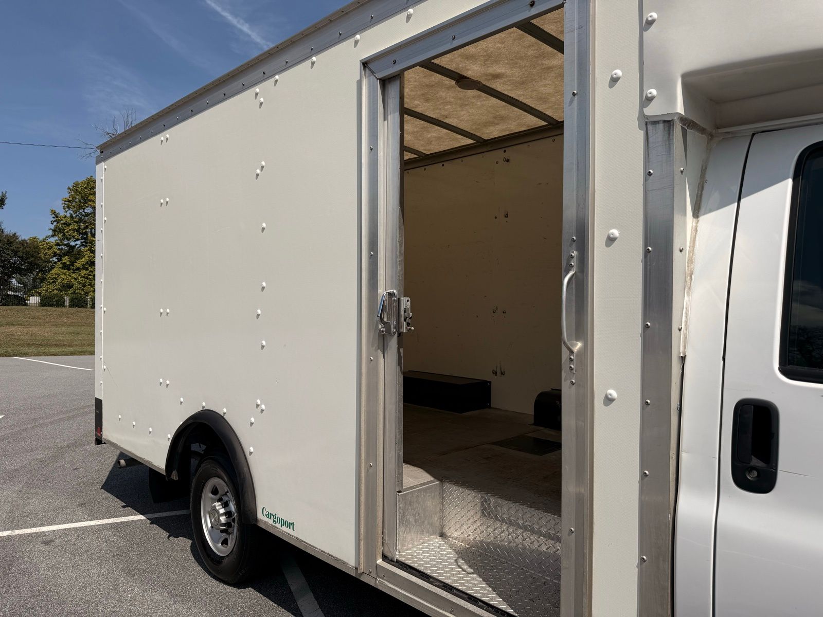 2021 Chevrolet Express Base Image 43 of 43