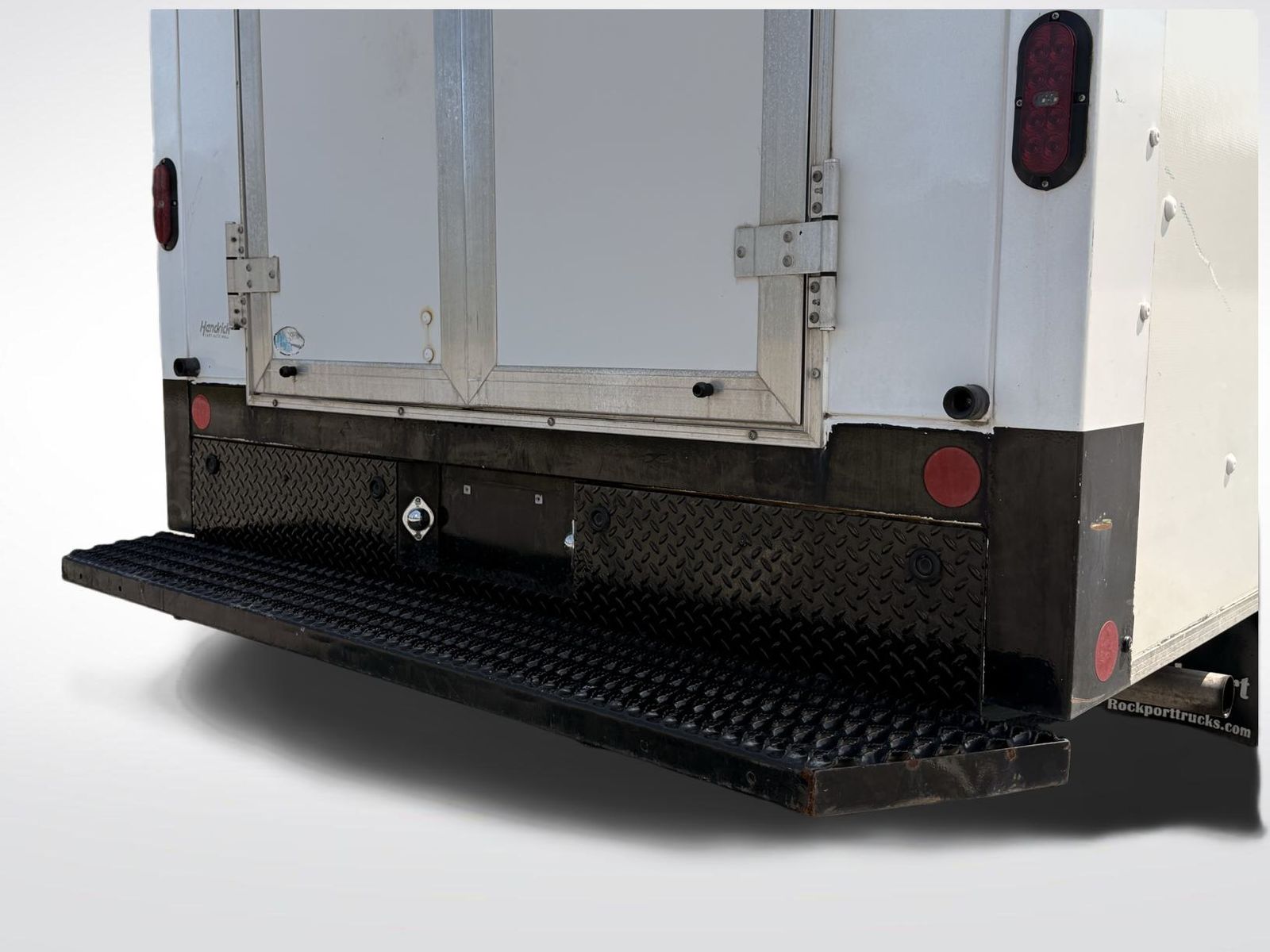 2021 Chevrolet Express Base Image 14 of 43