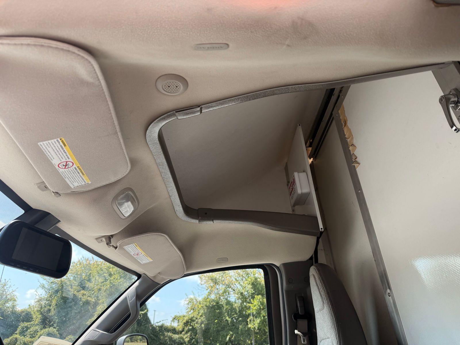 2021 Chevrolet Express Base Image 42 of 43