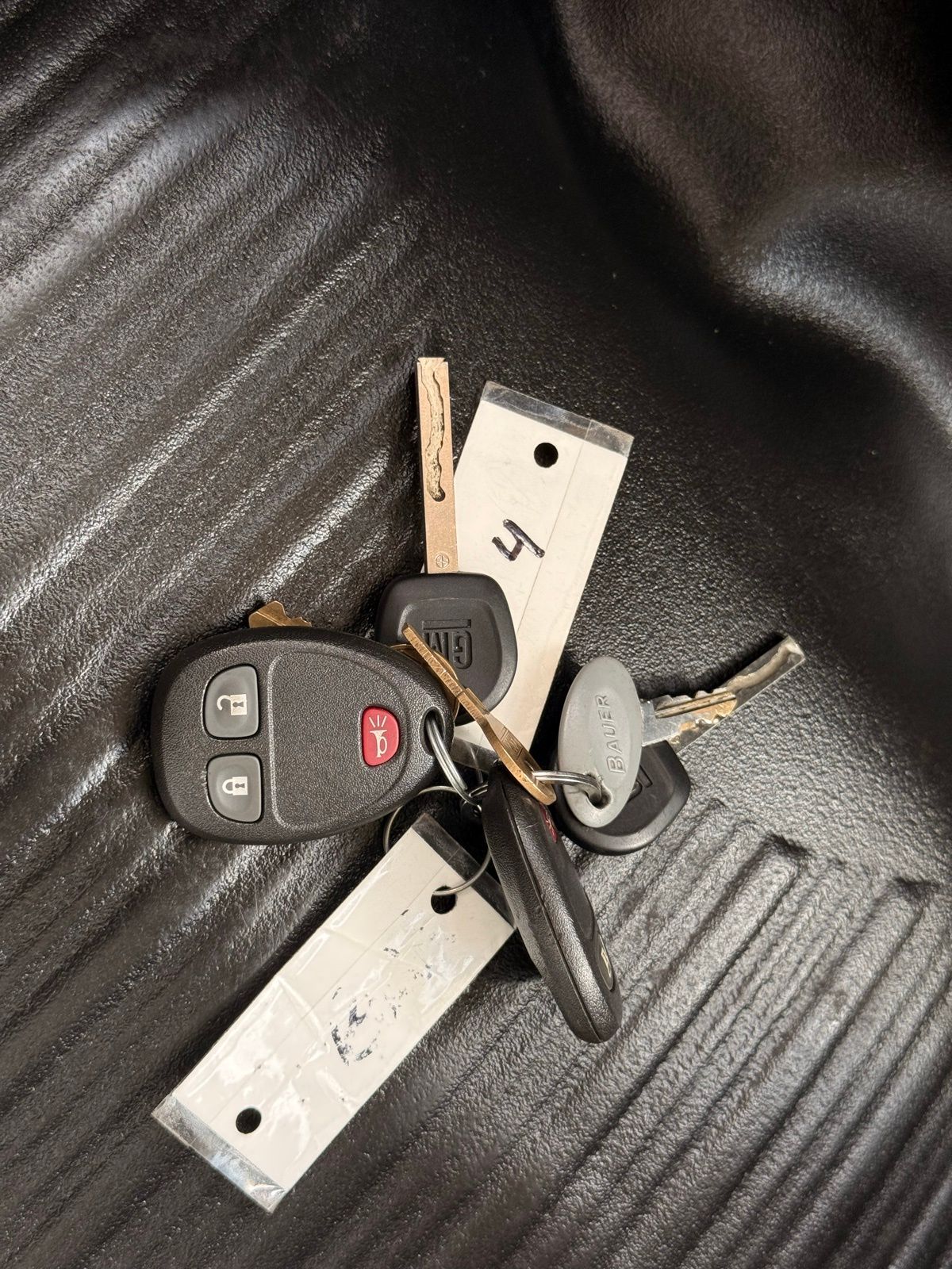 2021 Chevrolet Express Base Image 26 of 43