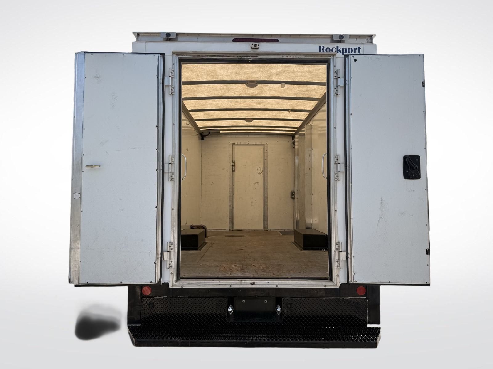 2021 Chevrolet Express Base Image 38 of 43