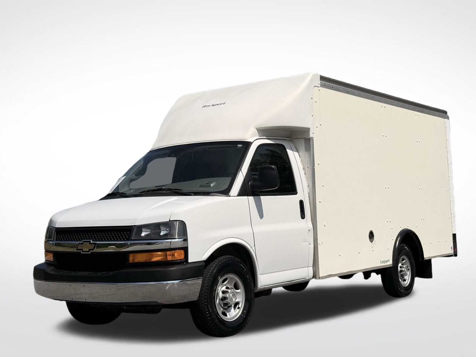 2021 Chevrolet Express Base Image 2 of 43