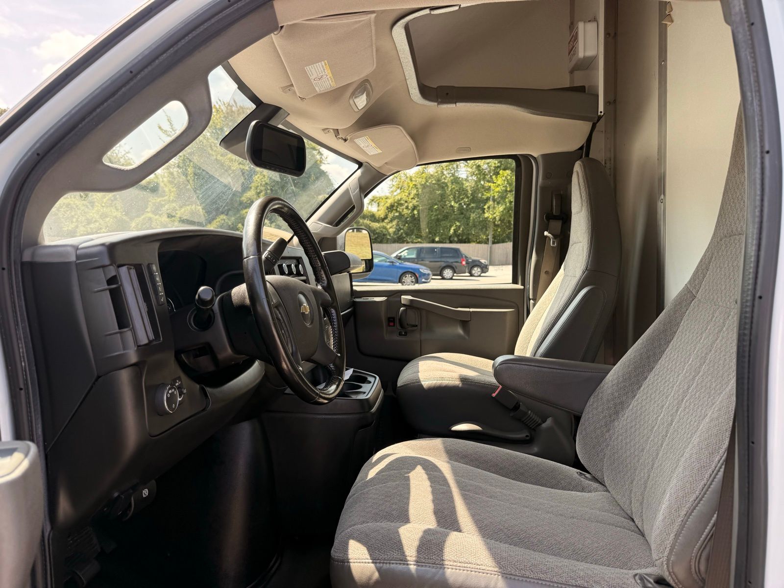 2021 Chevrolet Express Base Image 22 of 43