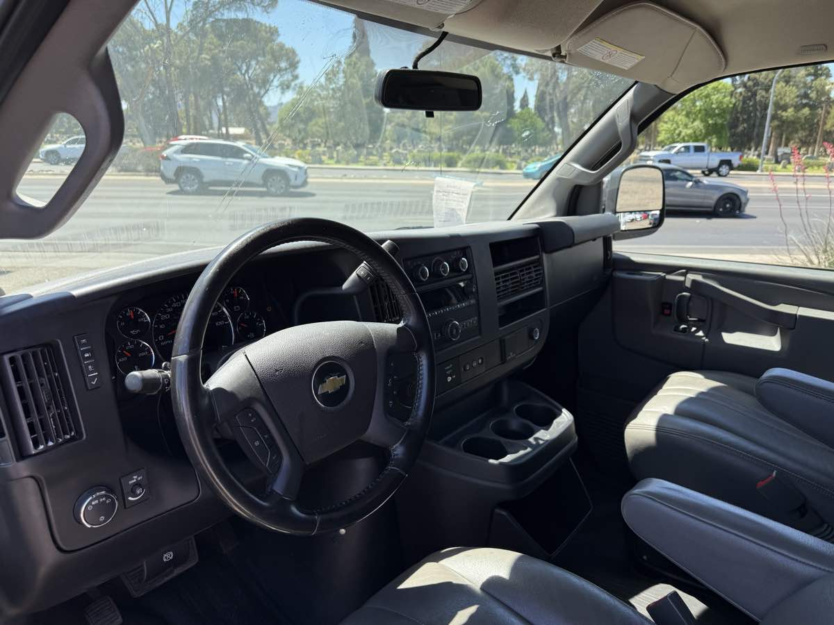 2021 Chevrolet Express Base Image 11 of 12
