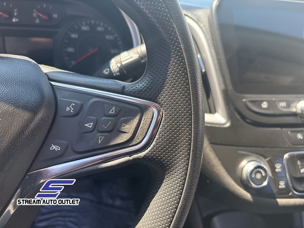 Vehicle image 23 of 32