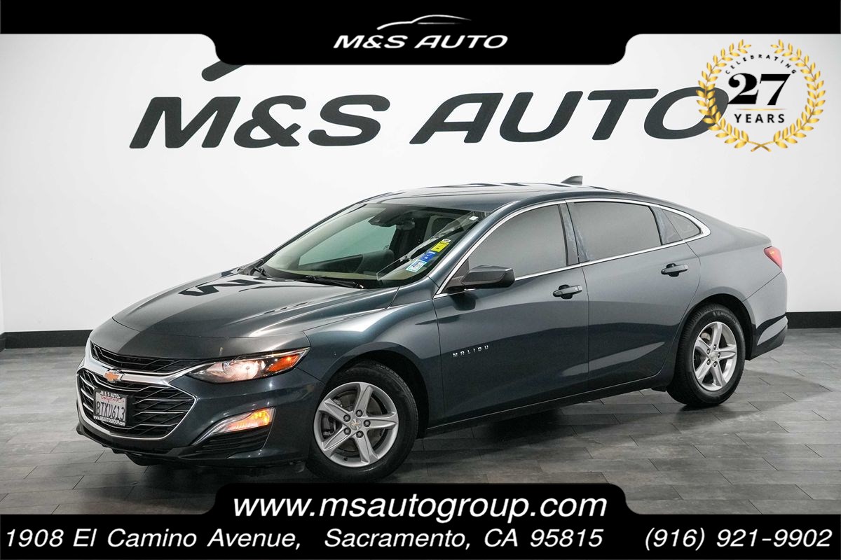 2021 Chevrolet Malibu LS Image 2 of 23