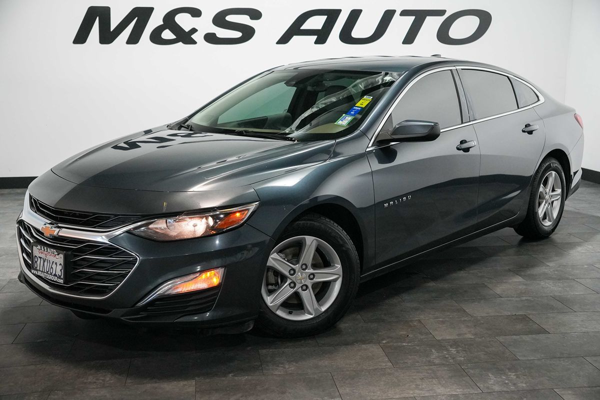 2021 Chevrolet Malibu LS Image 1 of 23