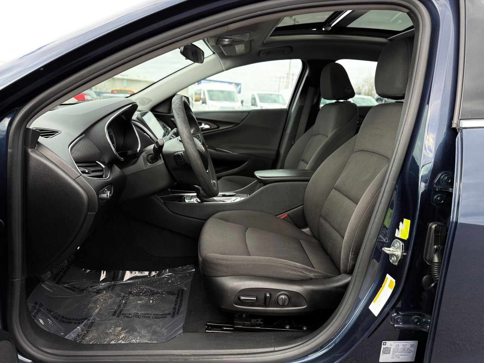 2021 Chevrolet Malibu LT Image 18 of 40