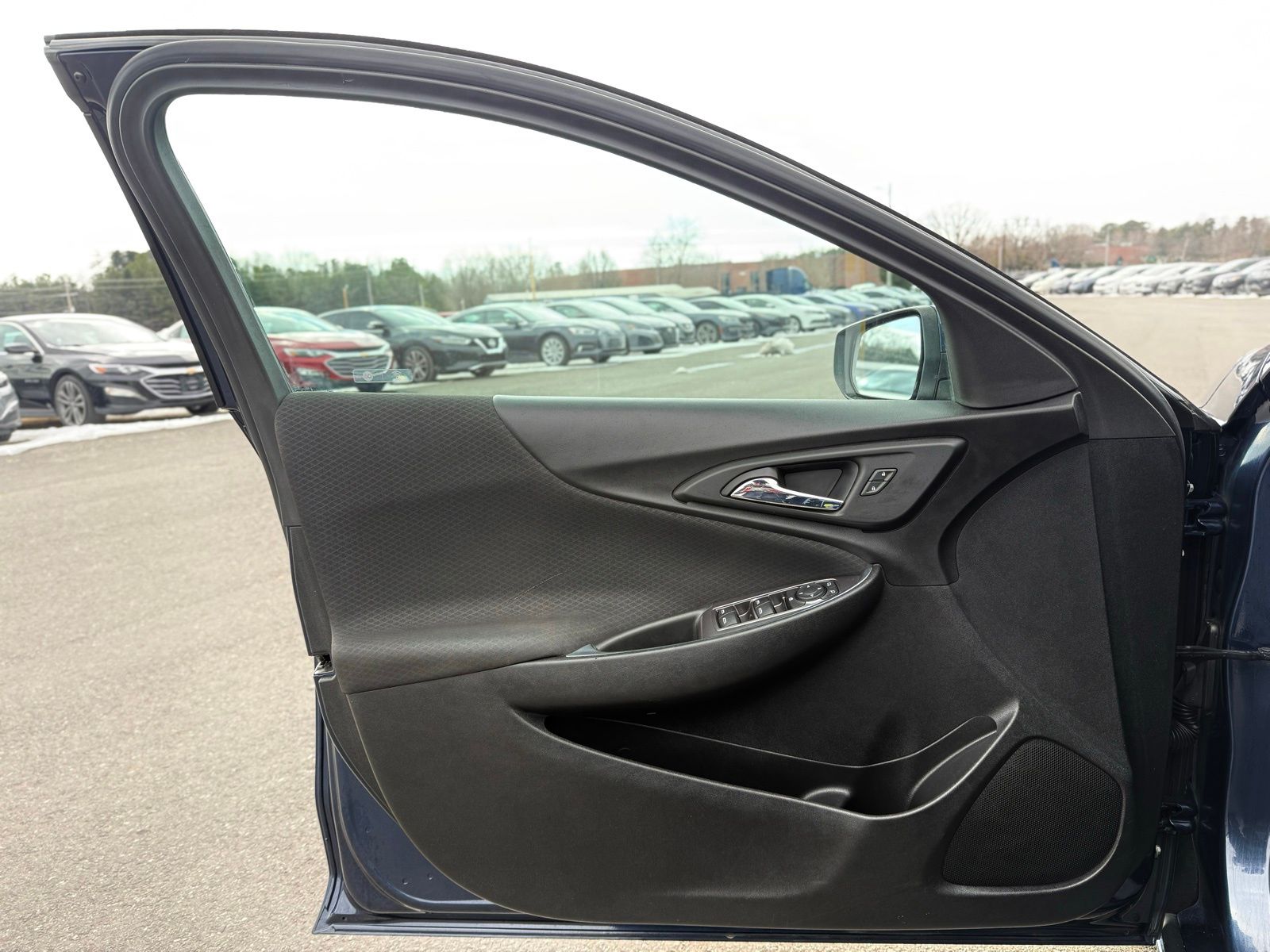 2021 Chevrolet Malibu LT Image 36 of 40