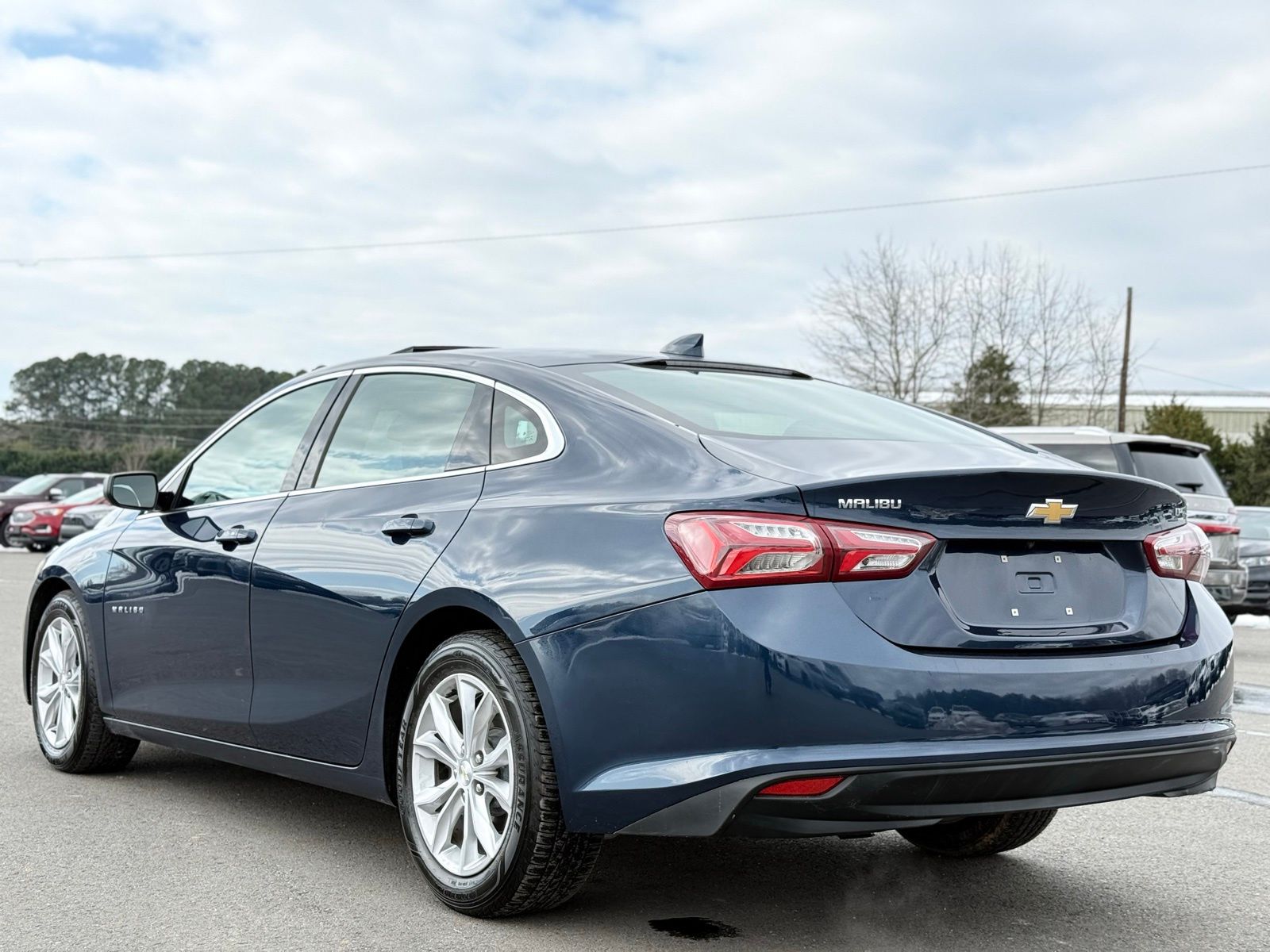 2021 Chevrolet Malibu LT Image 8 of 40