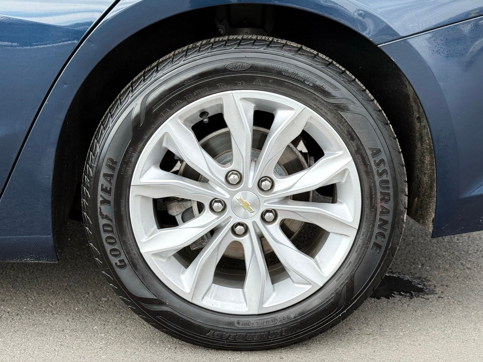 2021 Chevrolet Malibu LT Image 11 of 40