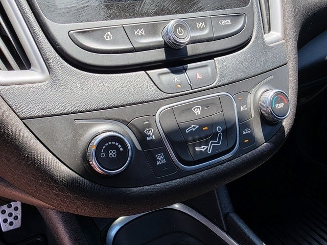 Vehicle image 29 of 40