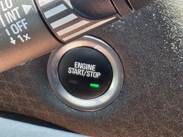 Vehicle image 37 of 40
