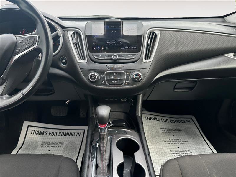 Vehicle image 12 of 15
