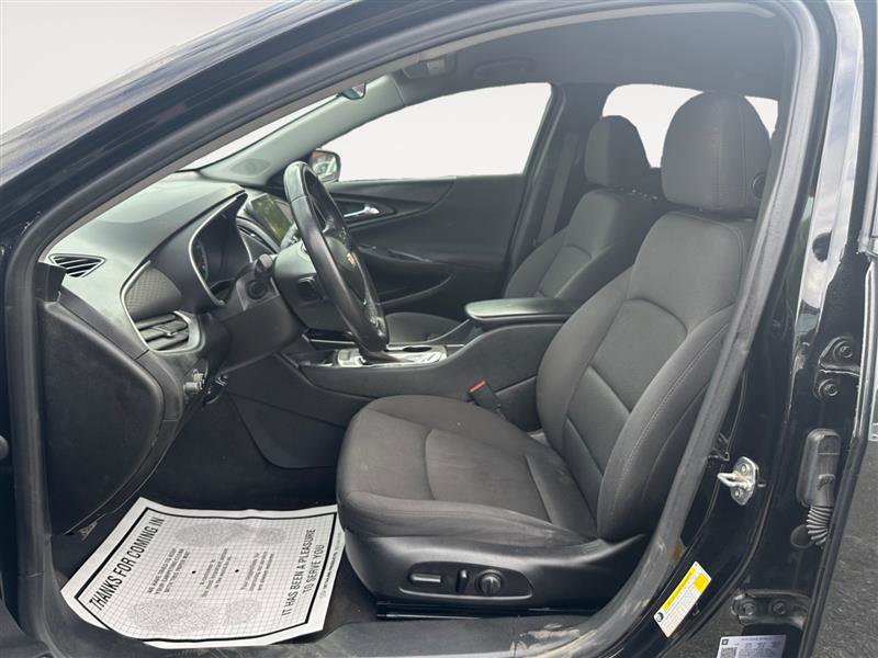 Vehicle image 10 of 15