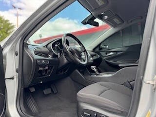 Vehicle image 24 of 41