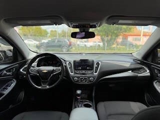 Vehicle image 23 of 41