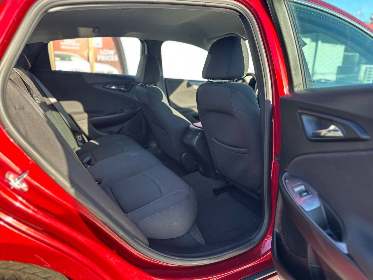 Vehicle image 14 of 40