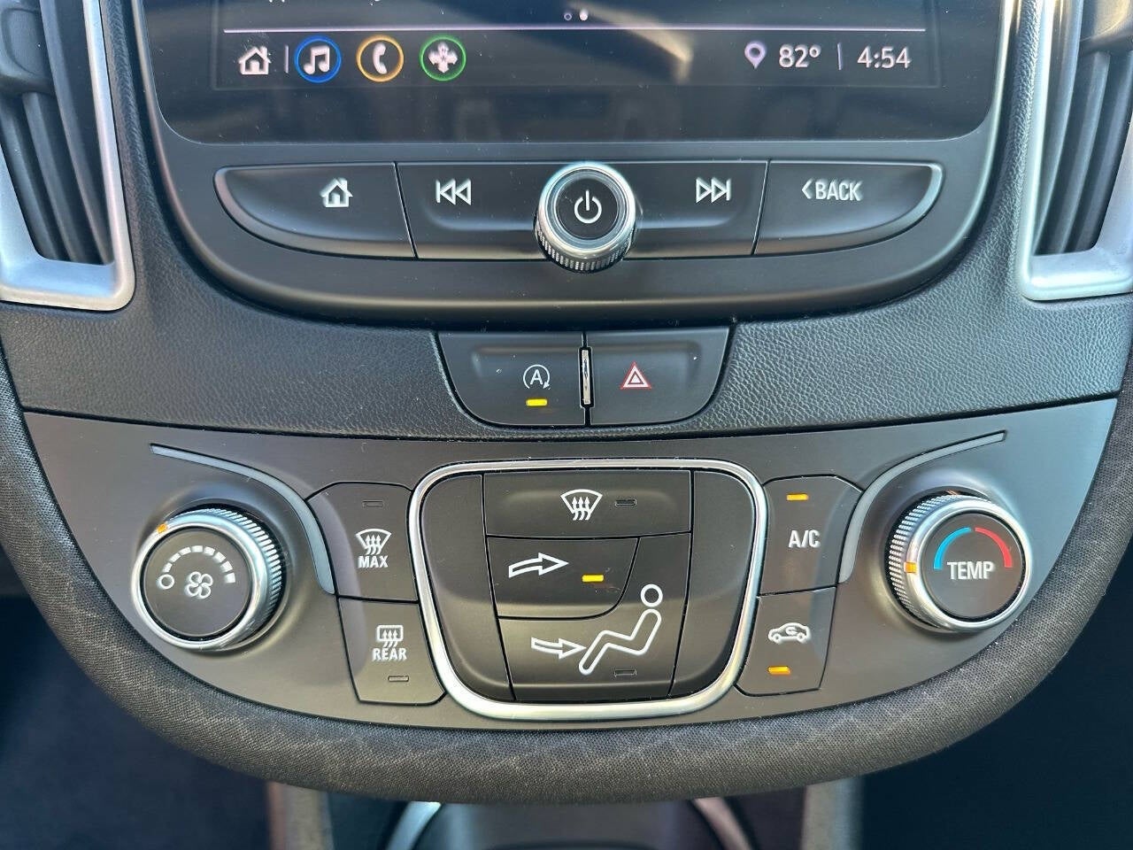 Vehicle image 24 of 40