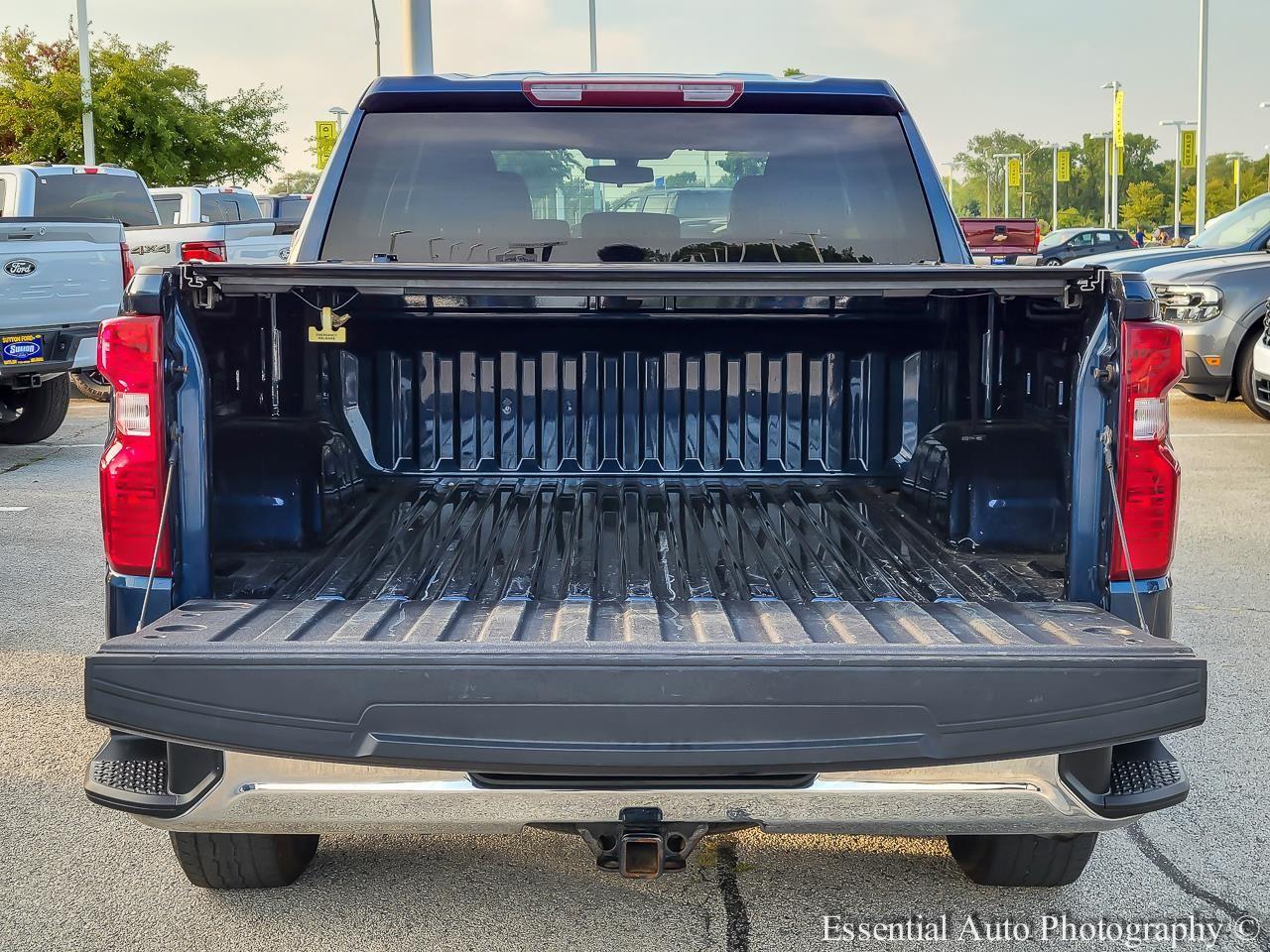 2021 Chevrolet Silverado 1500 LT Image 8 of 36