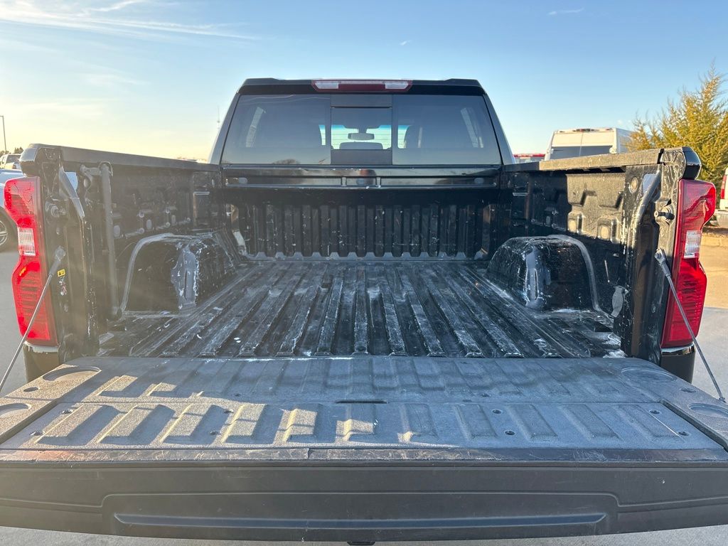2021 Chevrolet Silverado 1500 LT Image 11 of 33
